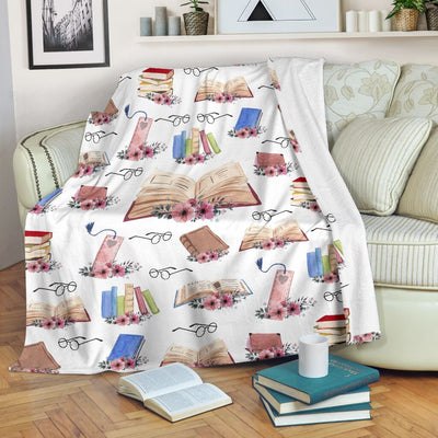 Book Lovers Book Style - Flannel Blanket - Owls Matrix LTD