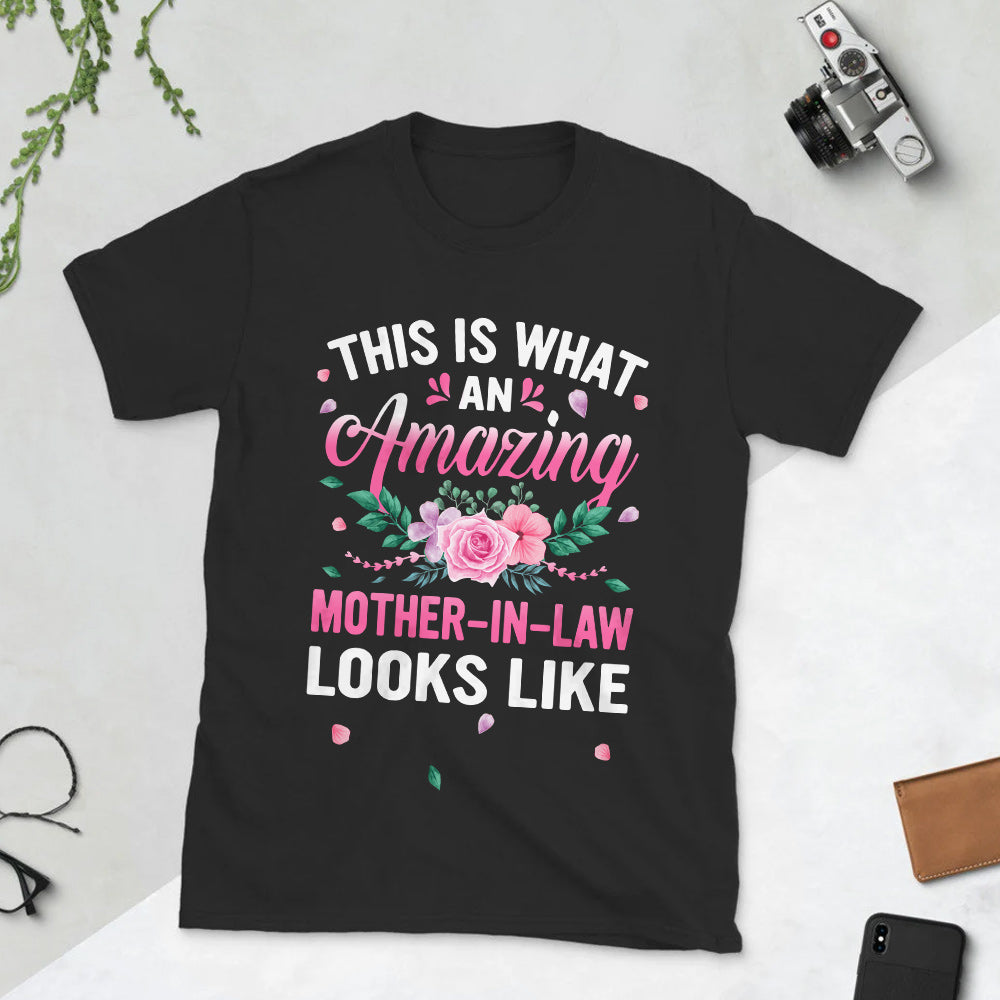 Mother Gift An Amazing Mother In Law Looks Like DNRZ1407004Y Dark Classic T Shirt